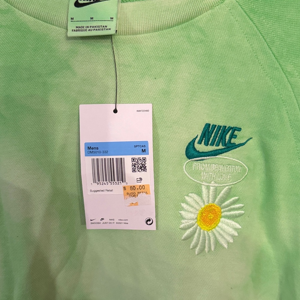 Nike Men’s Green light/lime green Tie-Dye embroidery sweatshirt NWT size medium - Picture 4 of 6